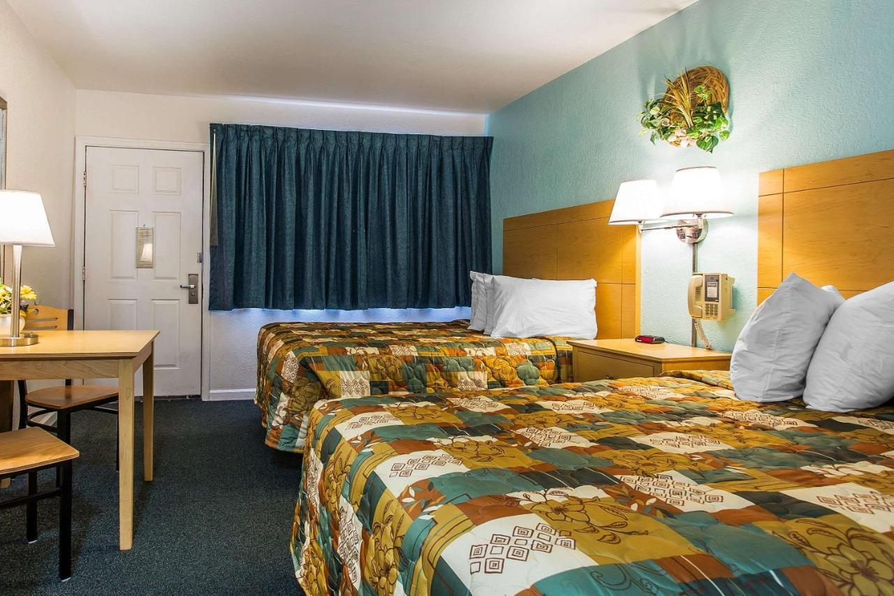 Rodeway Inn & Suites Nags Head Exterior foto